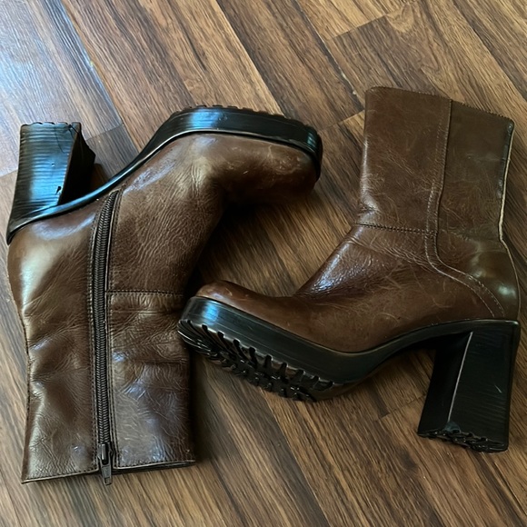 Steve Madden Platform Lizzie Boot VINTAGE - Picture 2 of 4